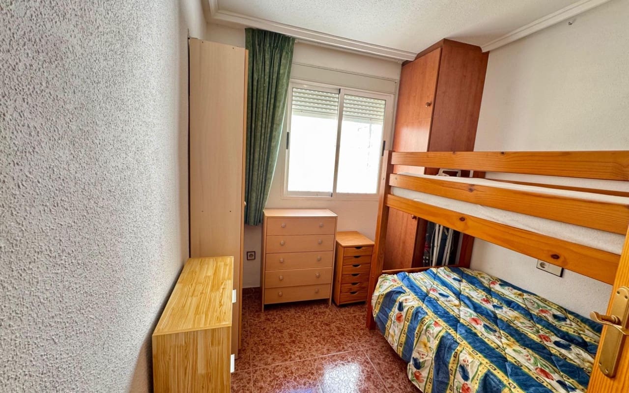 2 sypialnia Penthouse na sprzedaż w Torrevieja z basenem - 140 000 € (Ref: 9913712)