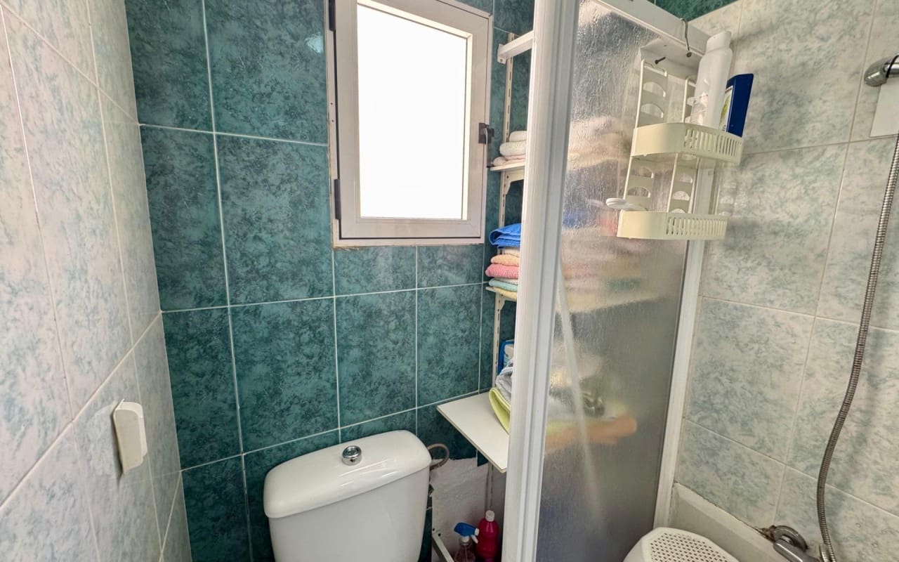 2 sypialnia Penthouse na sprzedaż w Torrevieja z basenem - 140 000 € (Ref: 9913712)
