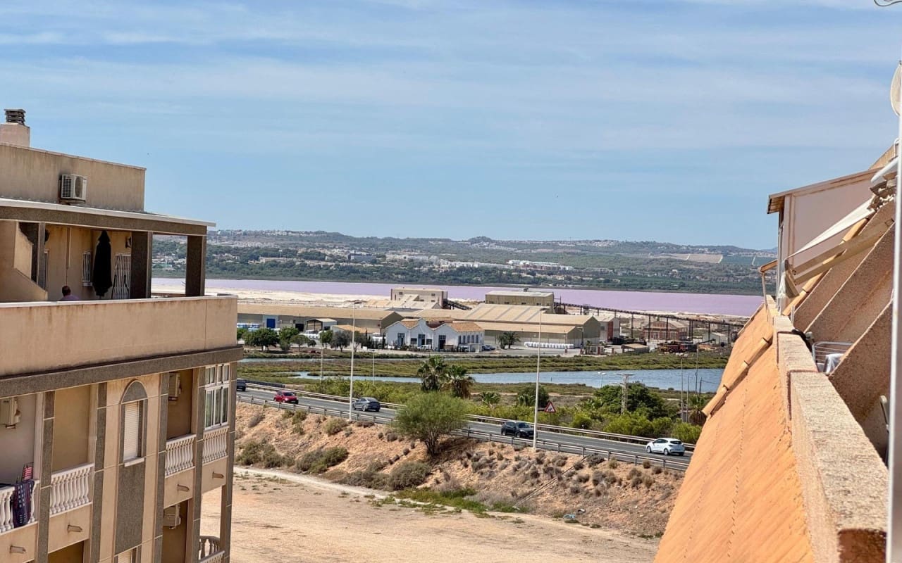 2 sypialnia Penthouse na sprzedaż w Torrevieja z basenem - 140 000 € (Ref: 9913712)