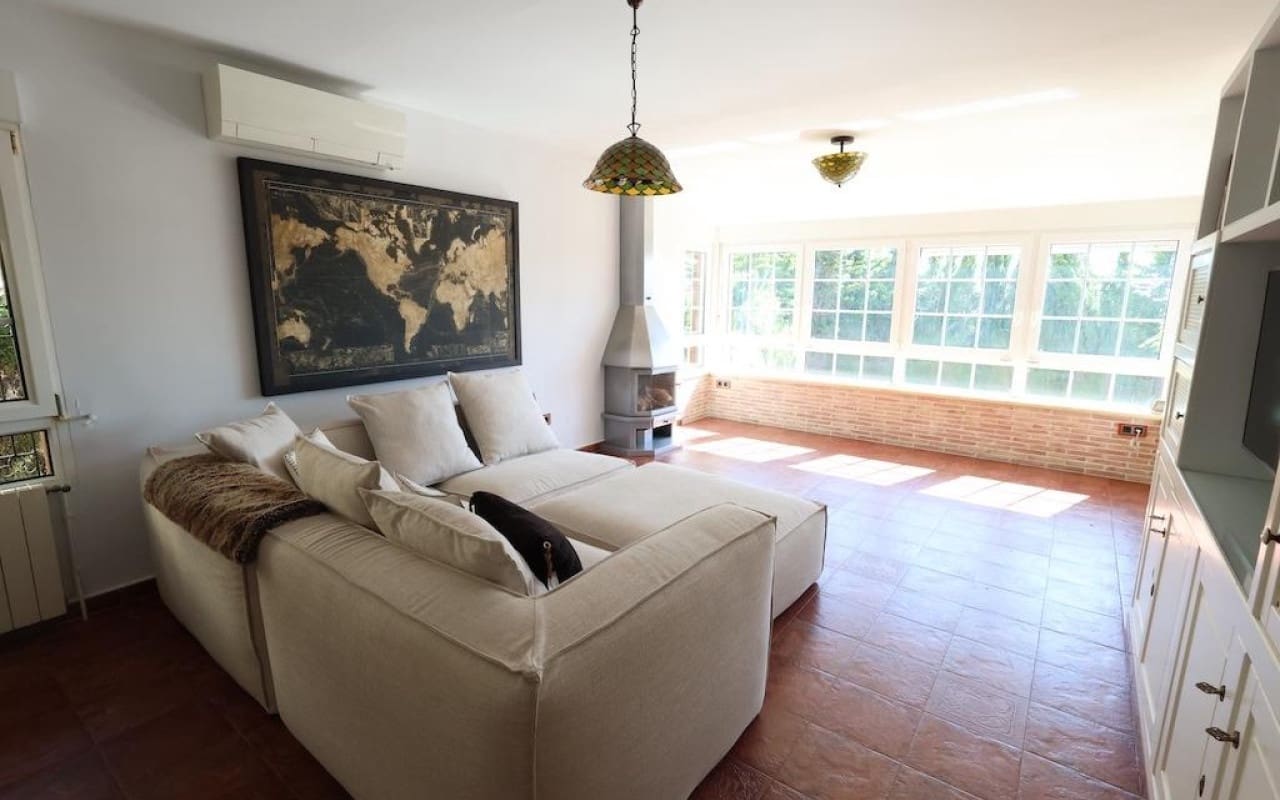 4 sypialnia Willa na sprzedaż w Villamartin - 699 000 € (Ref: 9913713)