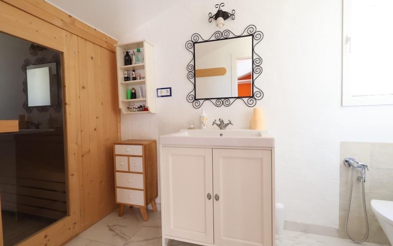 4 sypialnia Willa na sprzedaż w Villamartin - 699 000 € (Ref: 9913713)