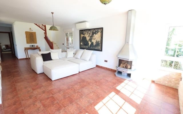 4 sypialnia Willa na sprzedaż w Villamartin, Orihuela - 699 000 € (Ref: 9913713)