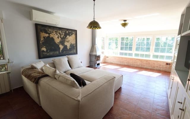 4 sypialnia Willa na sprzedaż w Villamartin, Orihuela - 699 000 € (Ref: 9913713)