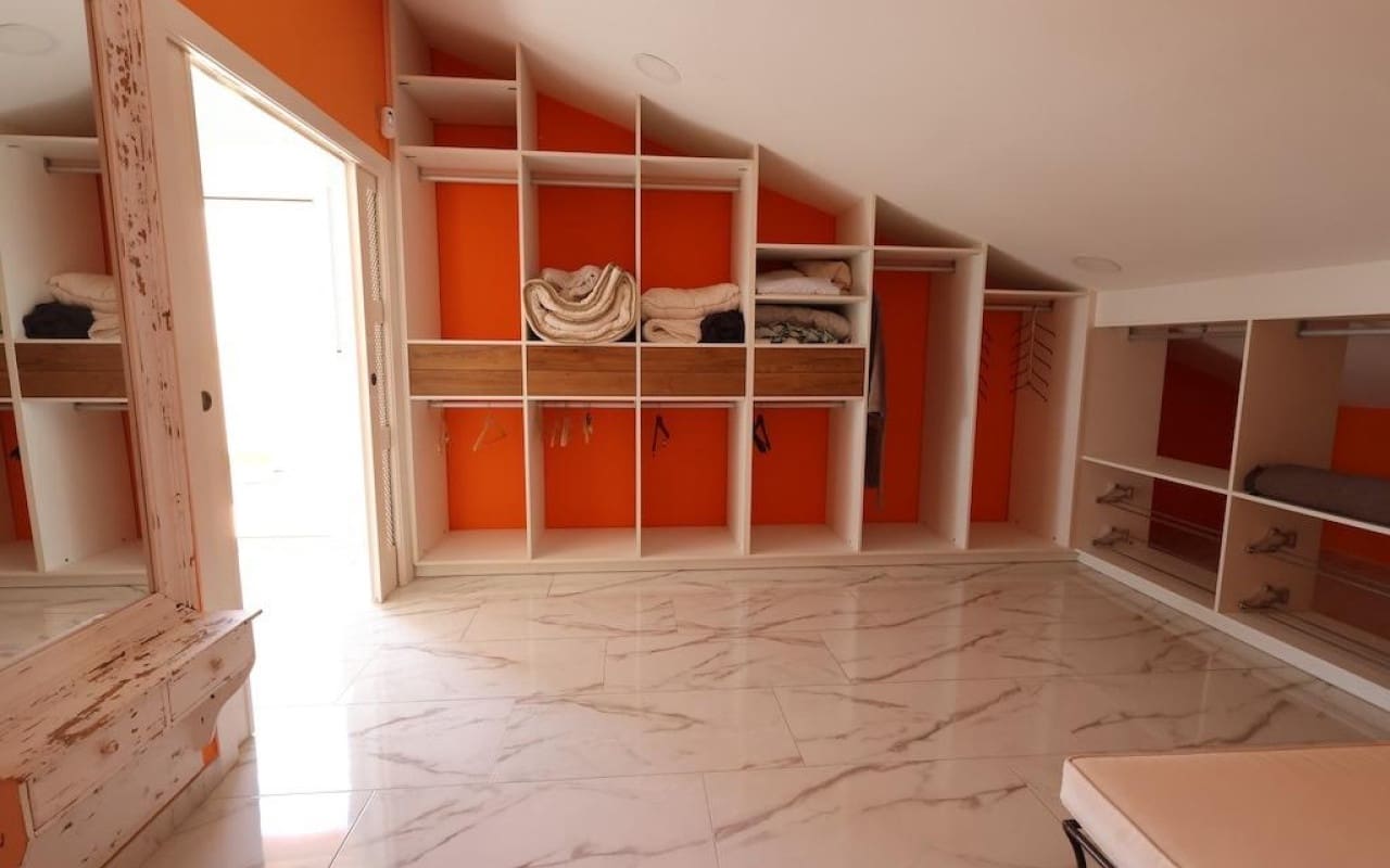 4 sypialnia Willa na sprzedaż w Villamartin - 699 000 € (Ref: 9913713)