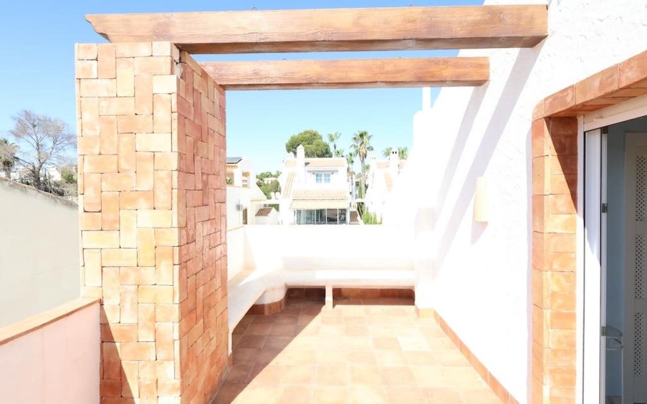 4 sypialnia Willa na sprzedaż w Villamartin - 699 000 € (Ref: 9913713)
