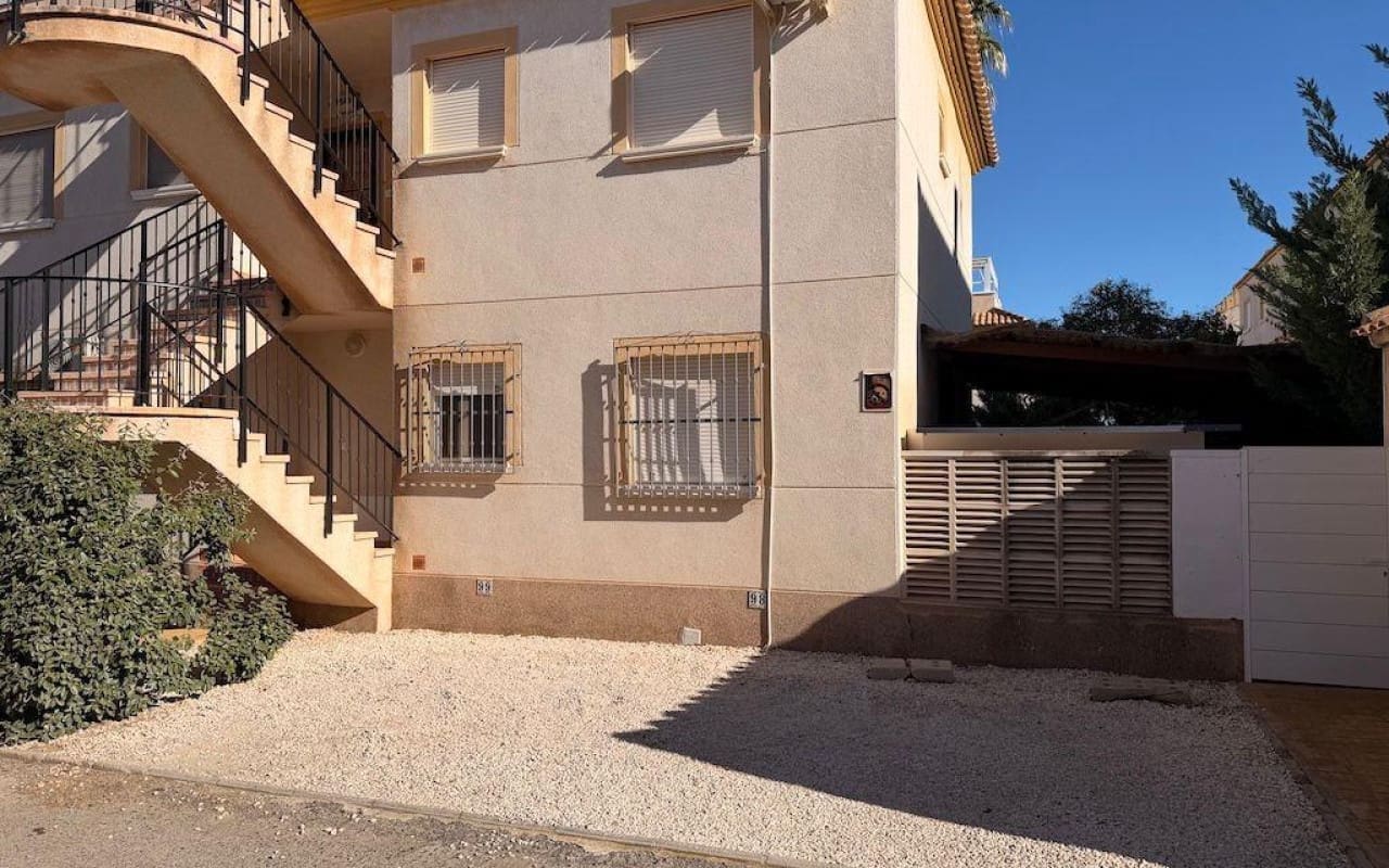 2 Zimmer Haus zu verkaufen in Filipinas mit Pool - 154.000 € (Ref: 9913715)