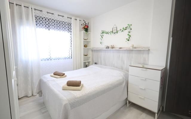 2 sypialnia Dom na sprzedaż w La Zenia, Orihuela z basenem - 270 000 € (Ref: 9913716)