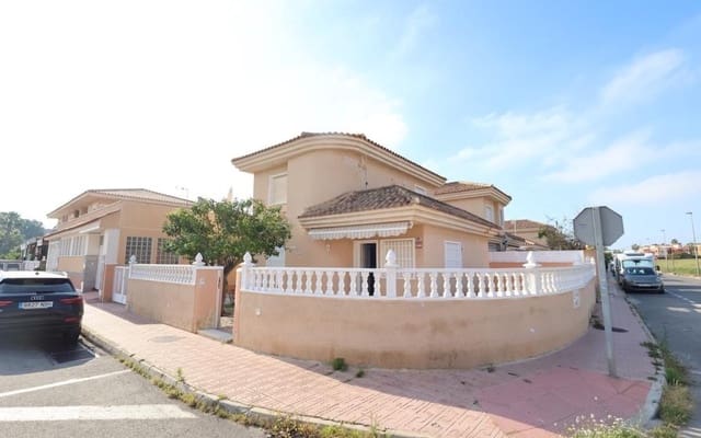 3 slaapkamer Villa te koop in Los Balcones met zwembad - € 320.000 (Ref: 9913718)