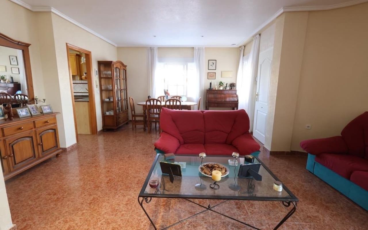 3 slaapkamer Villa te koop in Los Balcones met zwembad - € 320.000 (Ref: 9913718)