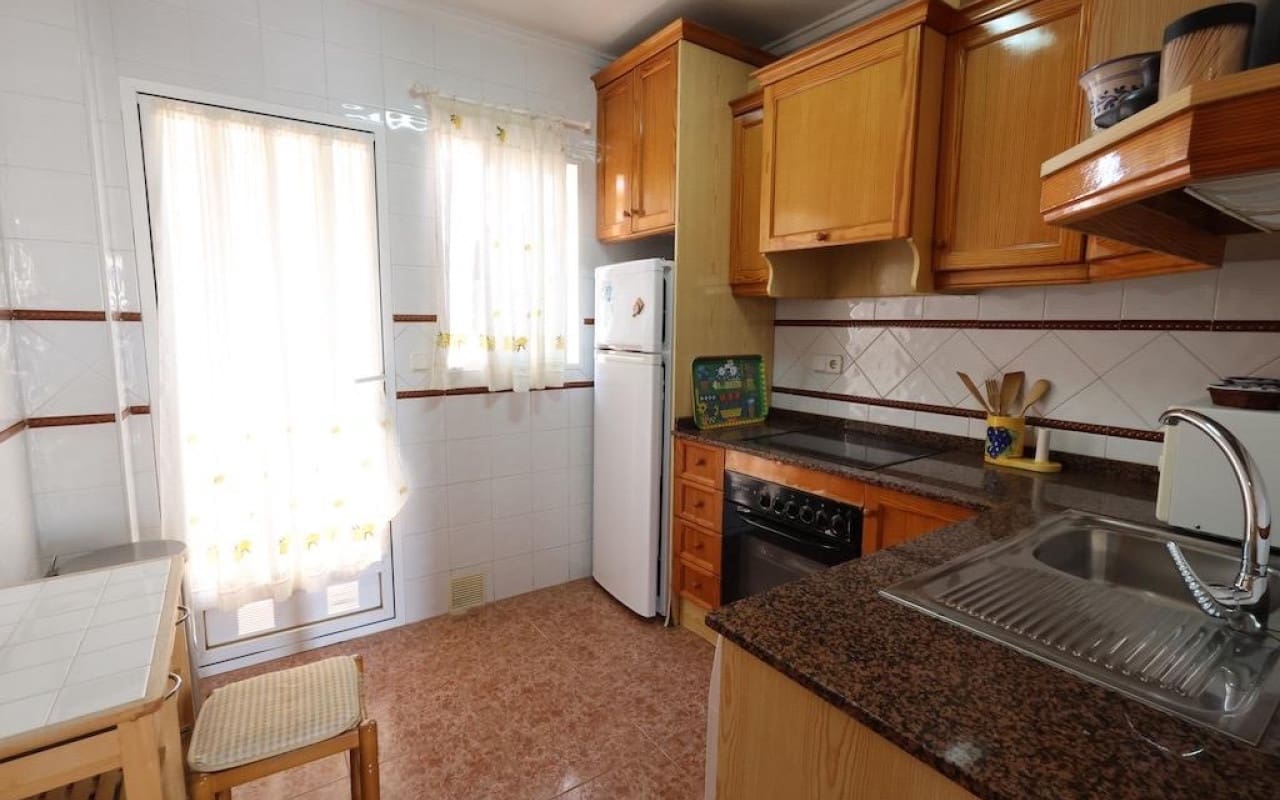 3 slaapkamer Villa te koop in Los Balcones met zwembad - € 320.000 (Ref: 9913718)