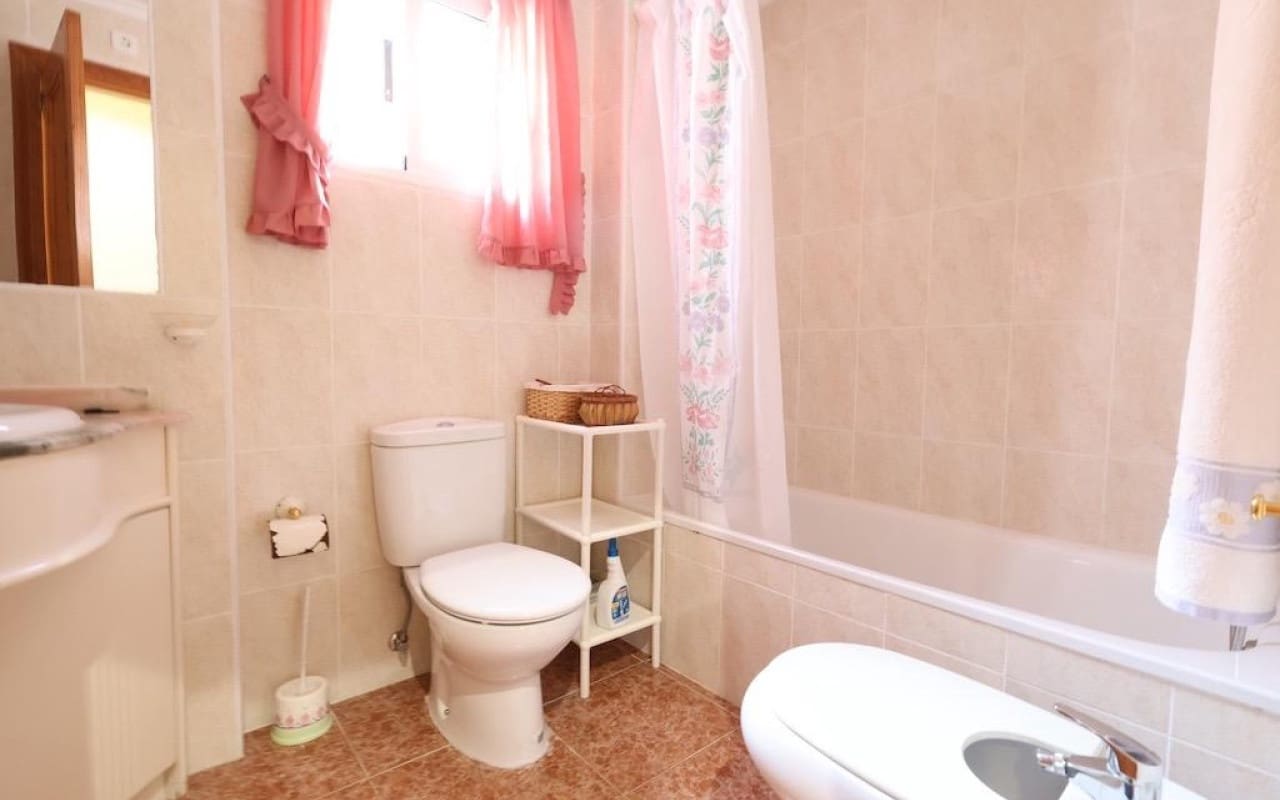 3 slaapkamer Villa te koop in Los Balcones met zwembad - € 320.000 (Ref: 9913718)