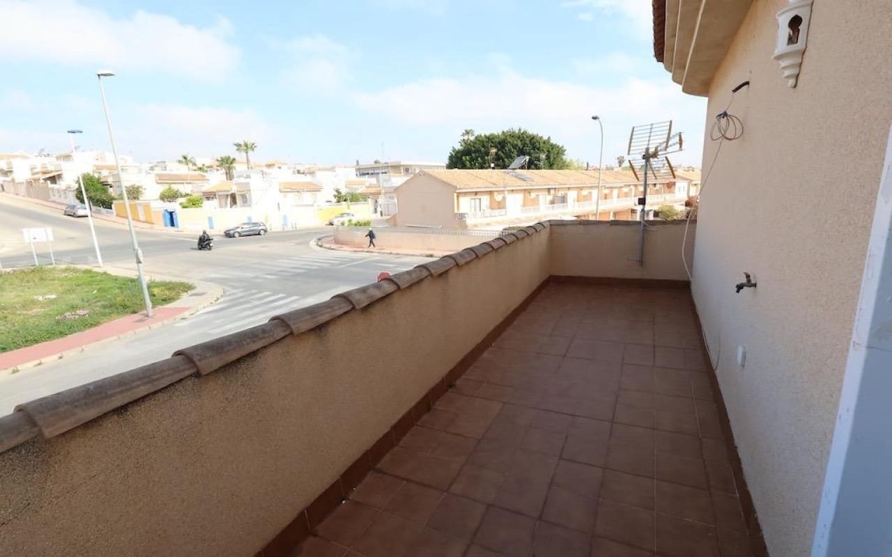 3 slaapkamer Villa te koop in Los Balcones met zwembad - € 320.000 (Ref: 9913718)