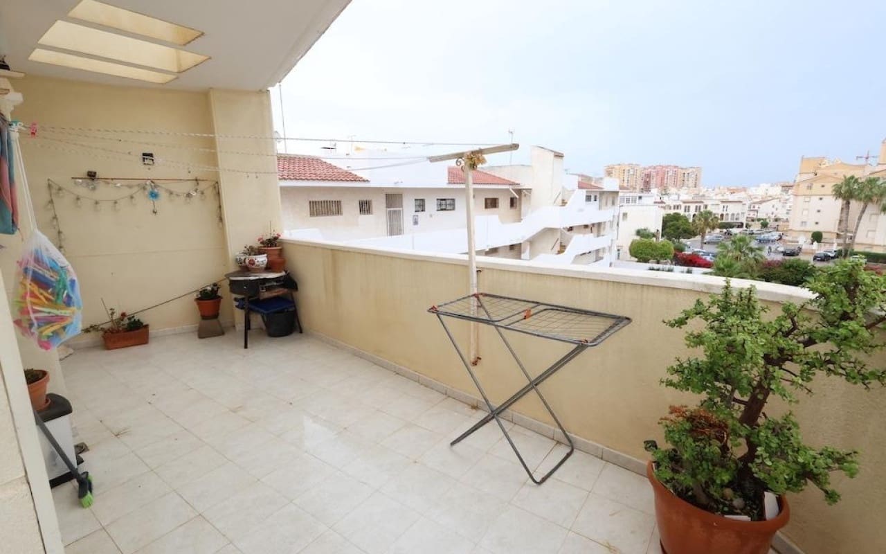 3 sovrum Takvåning till salu i Torrevieja - 285 000 € (Ref: 9913720)