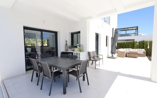 3 Zimmer Villa zu verkaufen in La Marquesa, Rojales mit Pool - 699.000 € (Ref: 9913721)