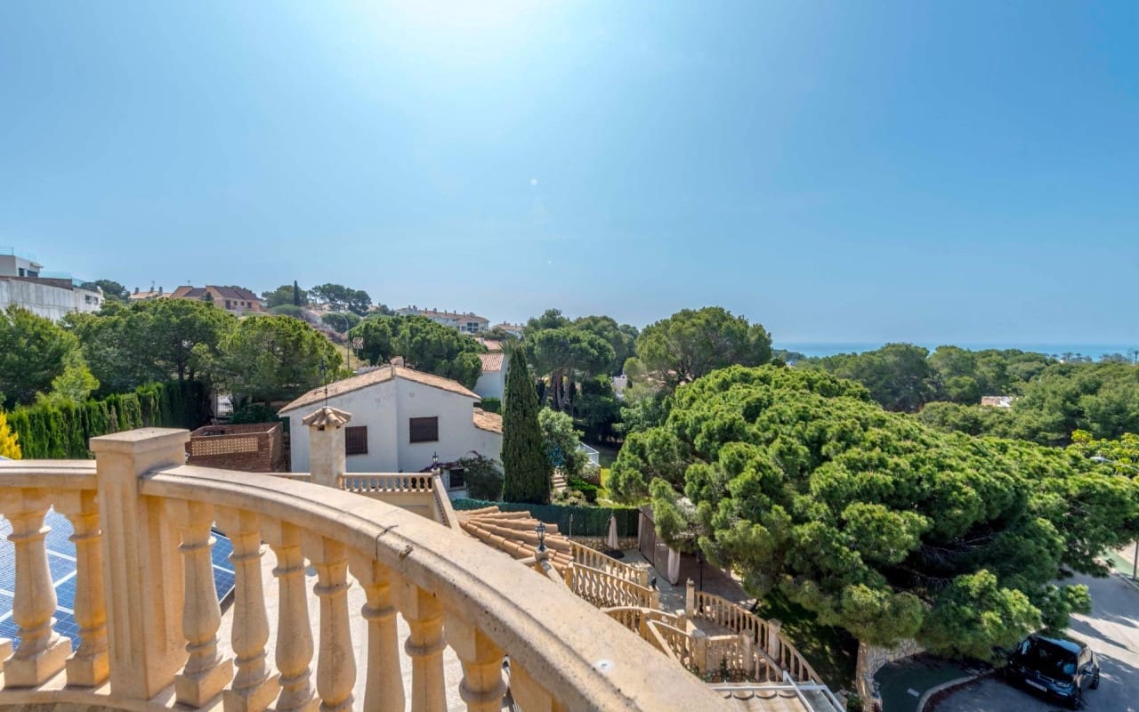4 sypialnia Willa na sprzedaż w Campoamor z basenem - 1 600 000 € (Ref: 9913722)