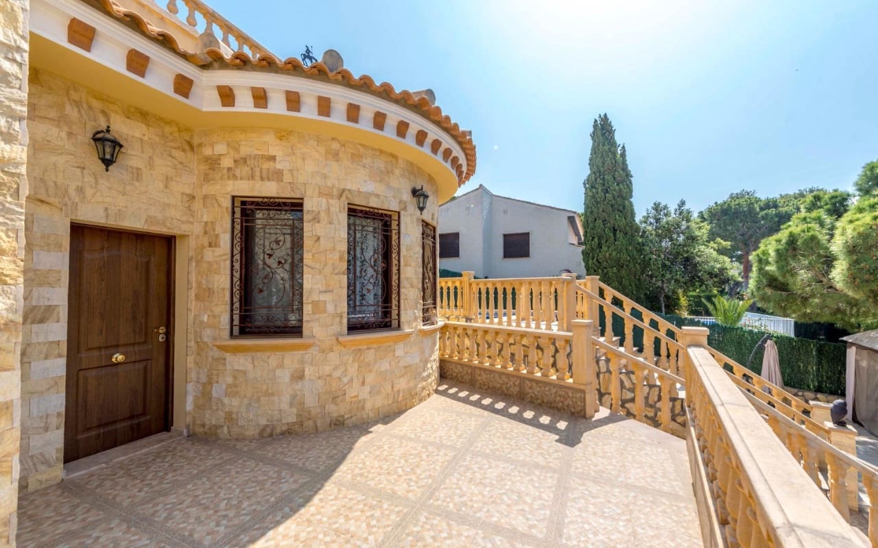4 sypialnia Willa na sprzedaż w Campoamor z basenem - 1 600 000 € (Ref: 9913722)