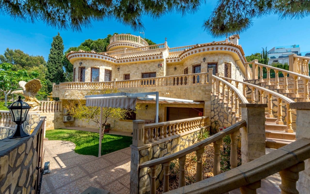 4 sypialnia Willa na sprzedaż w Campoamor z basenem - 1 600 000 € (Ref: 9913722)