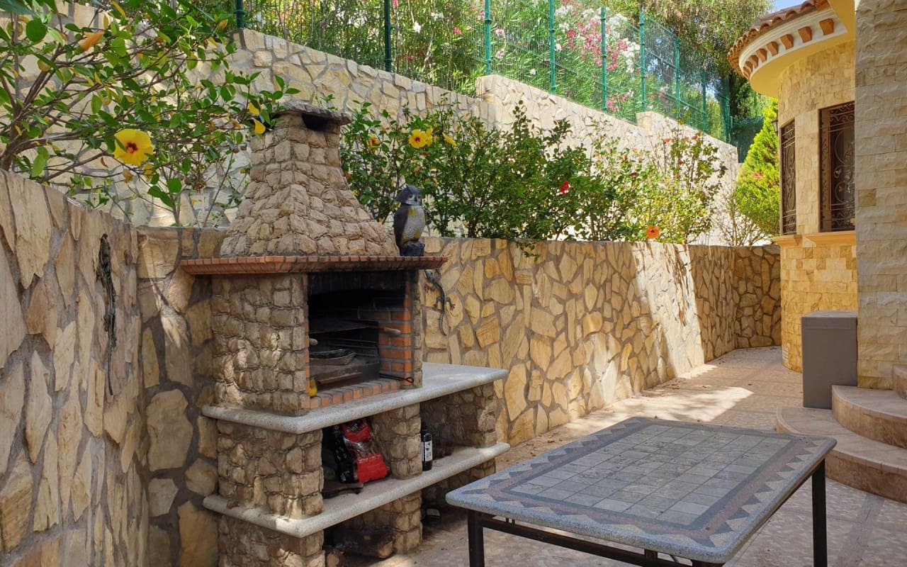 4 sypialnia Willa na sprzedaż w Campoamor z basenem - 1 600 000 € (Ref: 9913722)