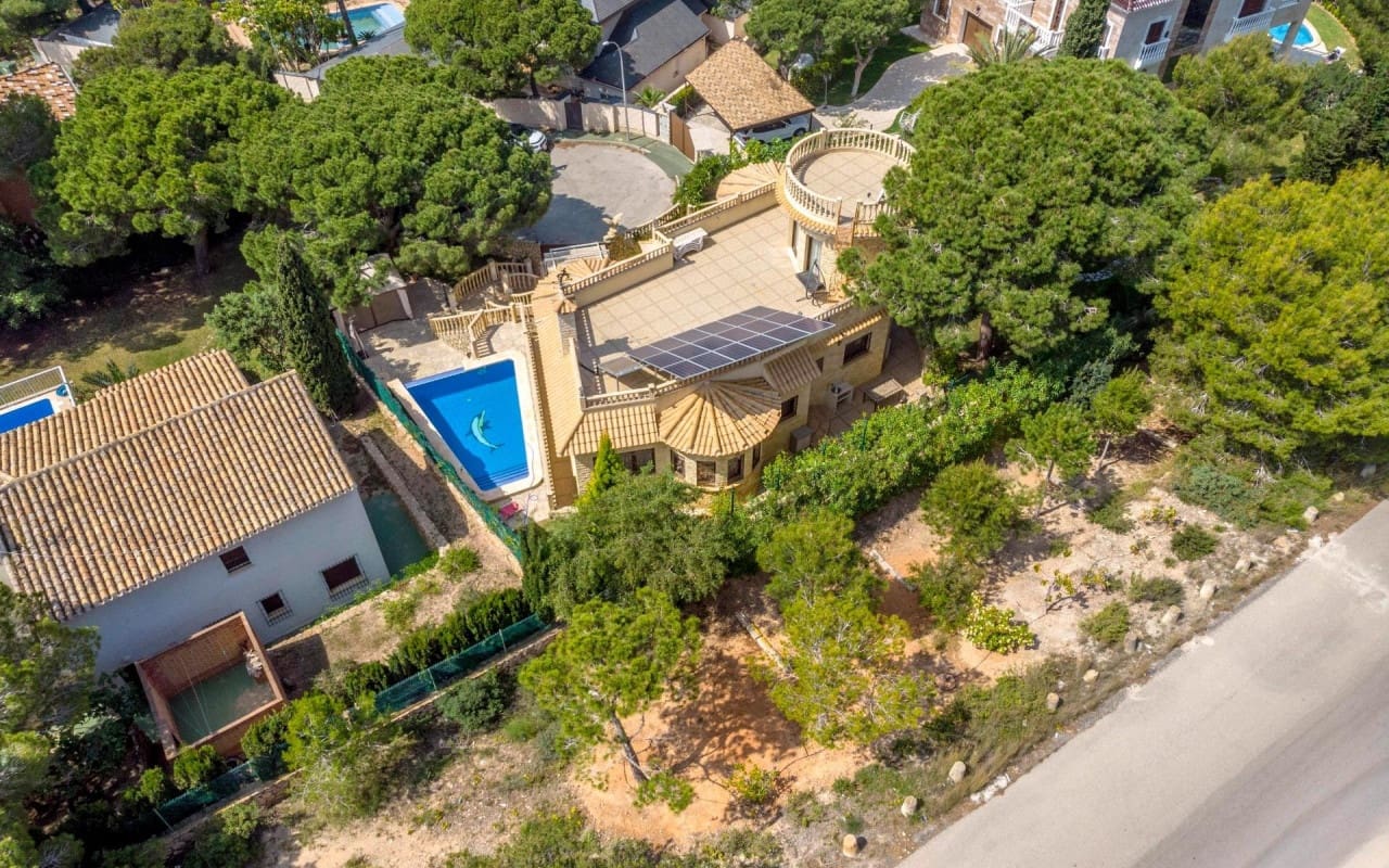 4 sypialnia Willa na sprzedaż w Campoamor z basenem - 1 600 000 € (Ref: 9913722)