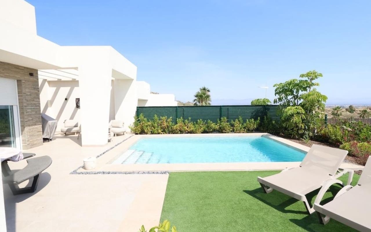 Chalet de 3 habitaciones en Algorfa en venta con piscina - 549.000 € (Ref: 9913723)