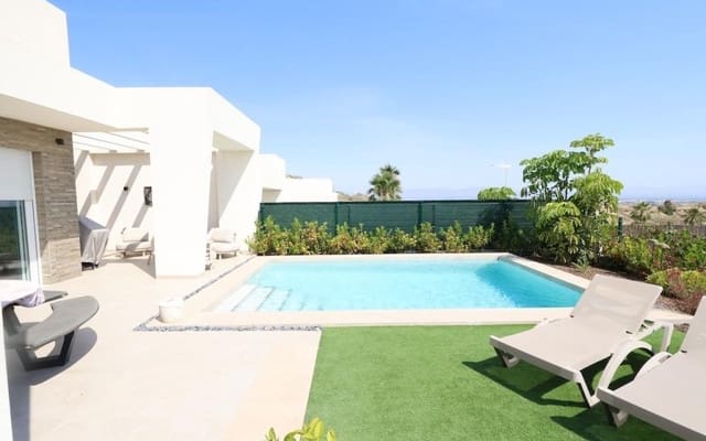 Chalet de 3 habitaciones en Algorfa en venta con piscina - 549.000 € (Ref: 9913723)