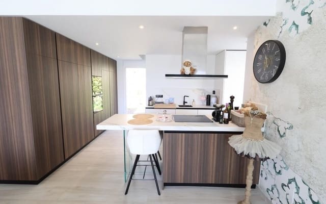 Chalet de 3 habitaciones en Algorfa en venta con piscina - 549.000 € (Ref: 9913723)