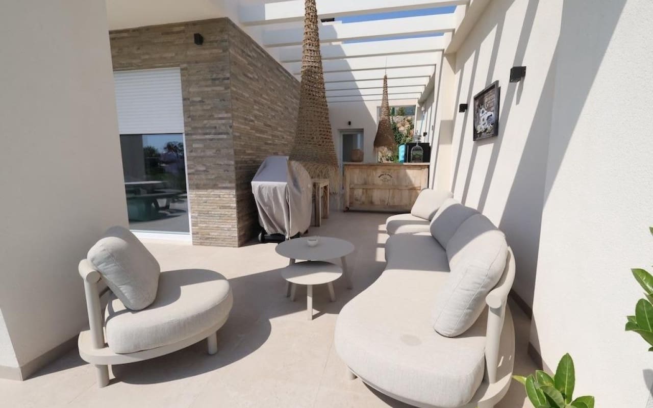 Chalet de 3 habitaciones en Algorfa en venta con piscina - 549.000 € (Ref: 9913723)