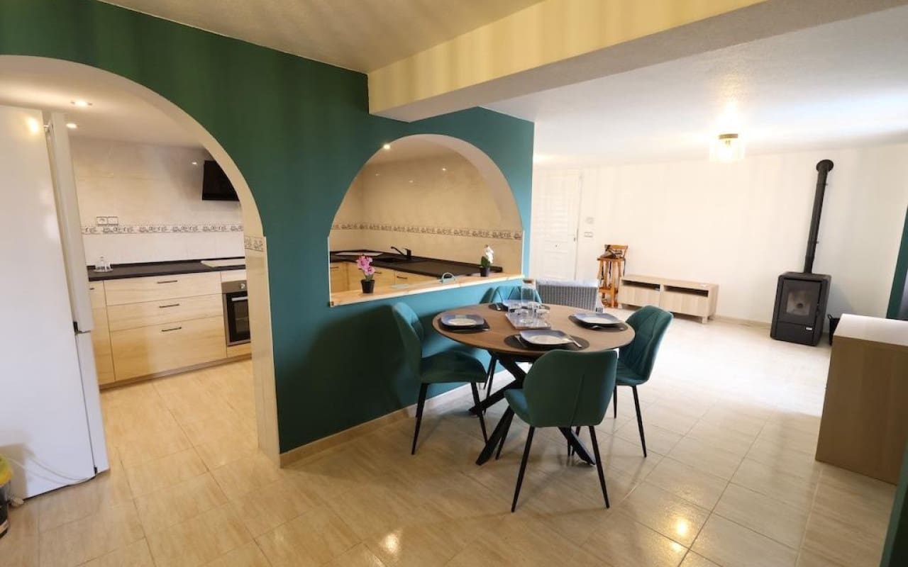 3 Zimmer Villa zu verkaufen in Filipinas mit Pool - 395.000 € (Ref: 9913725)
