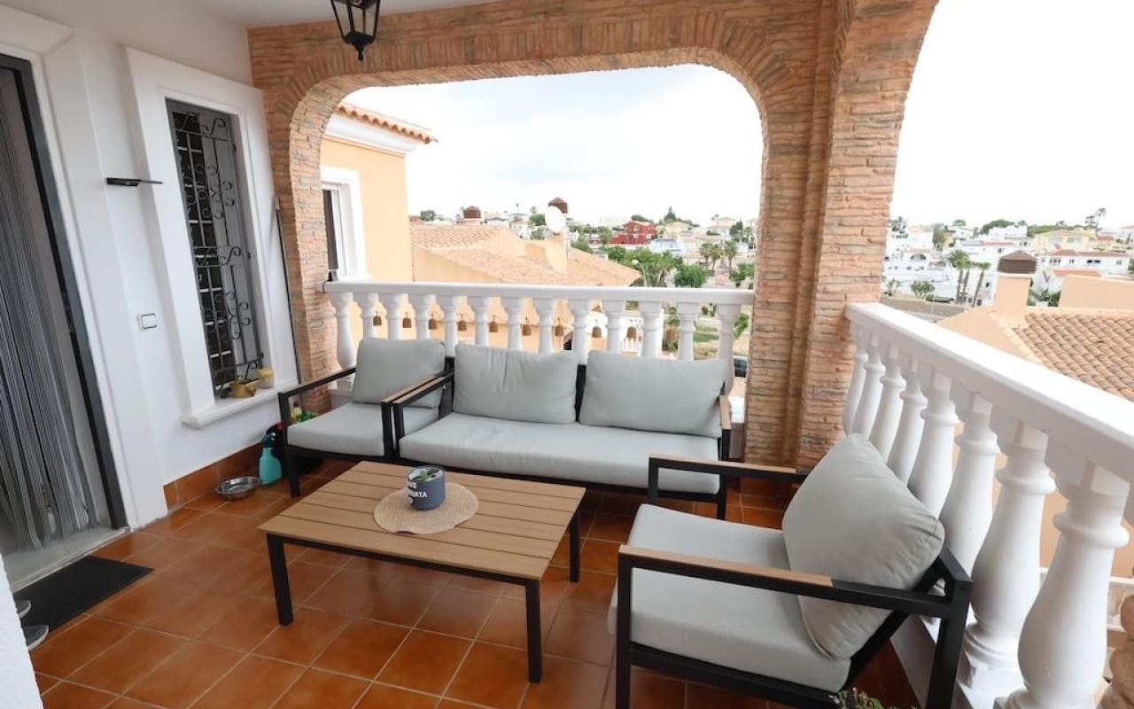 3 Zimmer Villa zu verkaufen in Filipinas mit Pool - 395.000 € (Ref: 9913725)