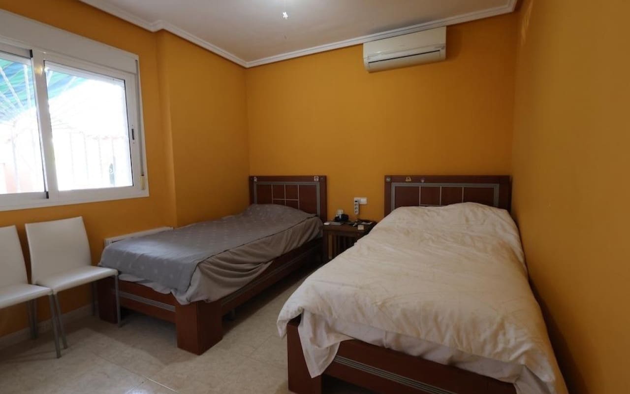 Chalet de 5 habitaciones en Doña Pepa en venta con piscina - 340.000 € (Ref: 9913726)