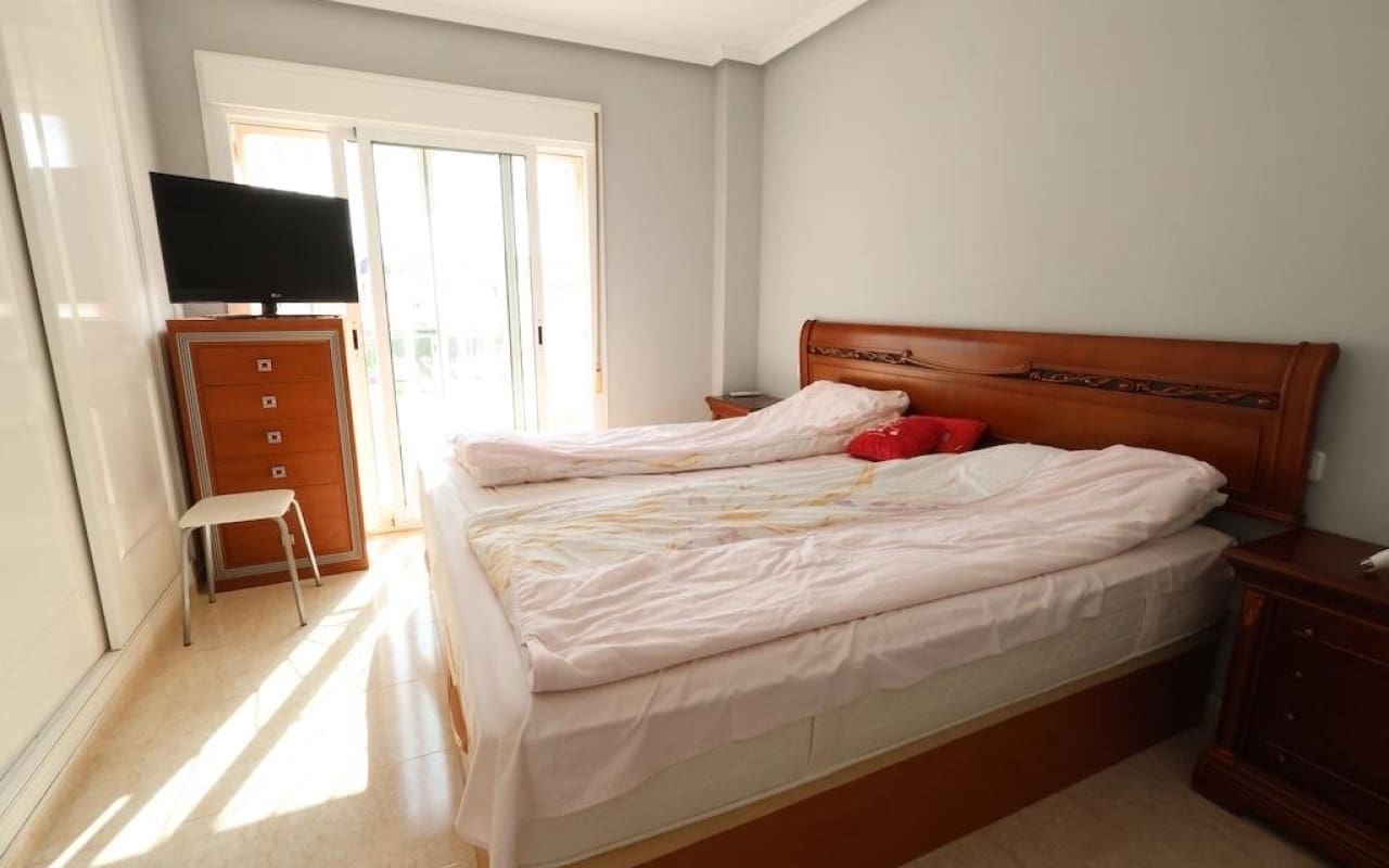 Chalet de 5 habitaciones en Doña Pepa en venta con piscina - 340.000 € (Ref: 9913726)
