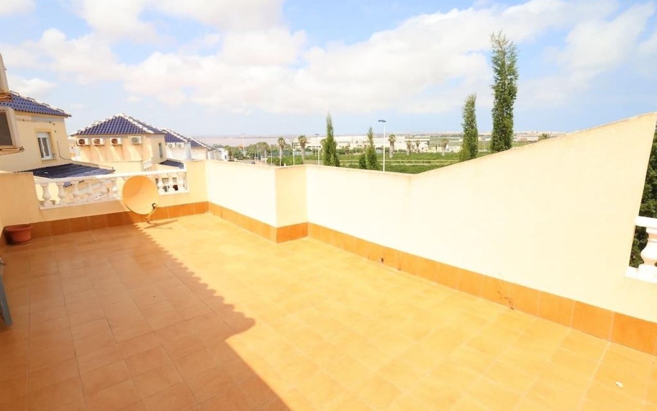 3 quarto Moradia para venda em Los Balcones com piscina - 234 000 € (Ref: 9913727)