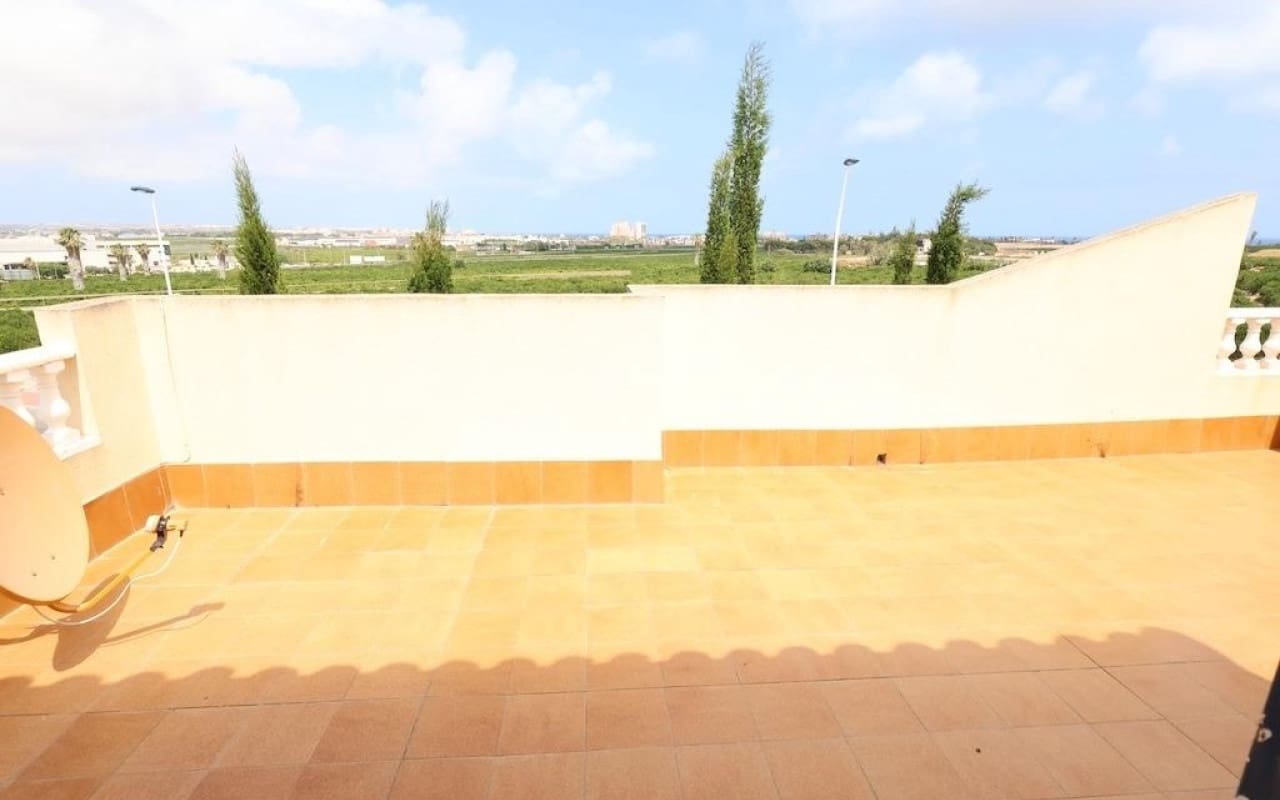 3 quarto Moradia para venda em Los Balcones com piscina - 234 000 € (Ref: 9913727)