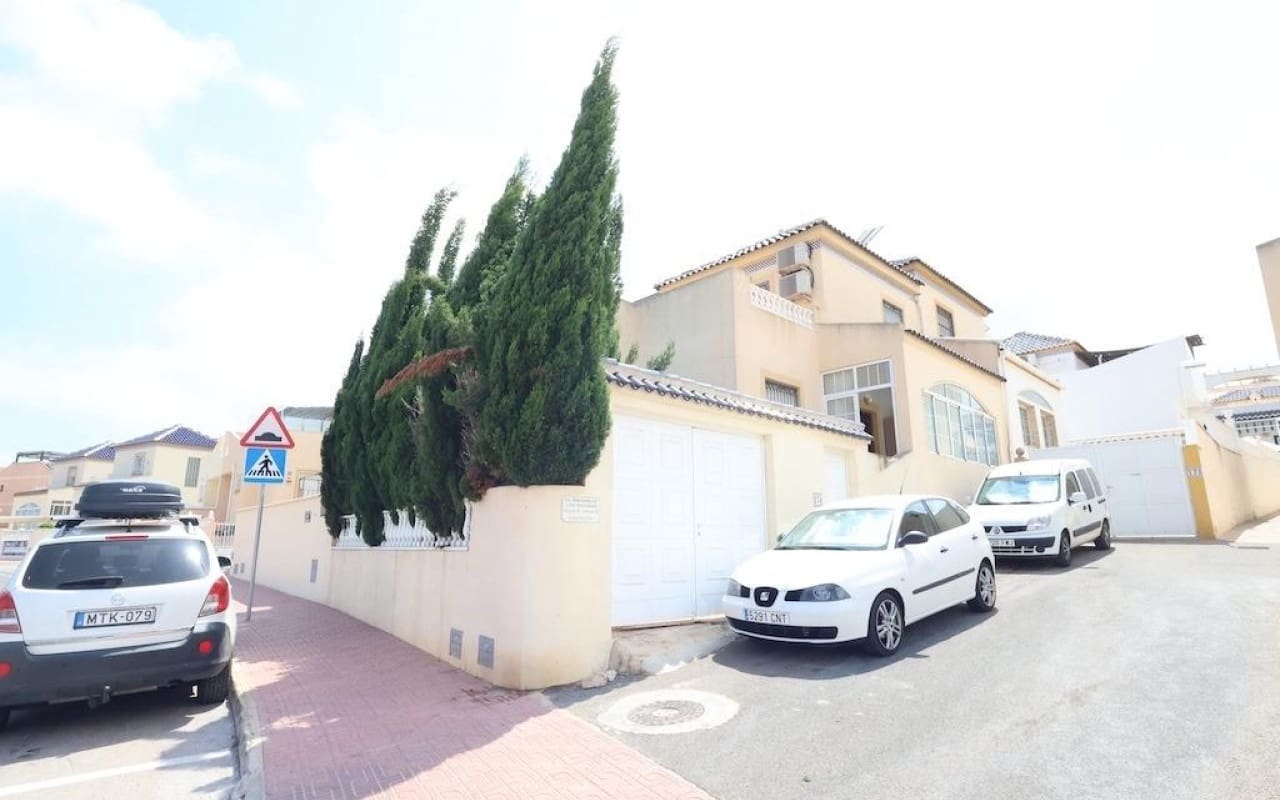 3 quarto Moradia para venda em Los Balcones com piscina - 234 000 € (Ref: 9913727)
