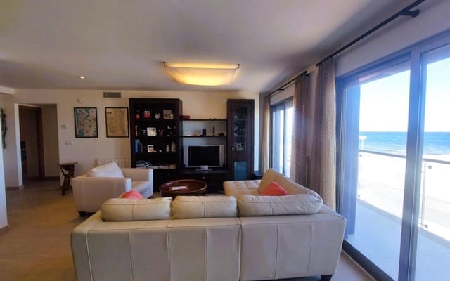 4 chambre Appartement de Plage à vendre à Playa de los Locos, Torrevieja avec piscine - 650 000 € (Ref: 9913730)