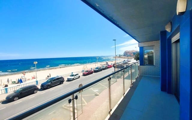 4 chambre Appartement de Plage à vendre à Playa de los Locos, Torrevieja avec piscine - 650 000 € (Ref: 9913730)