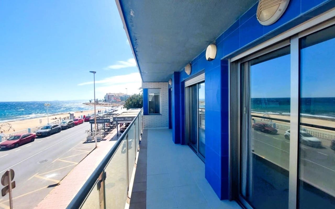 4 chambre Appartement de Plage à vendre à Torrevieja avec piscine - 650 000 € (Ref: 9913730)