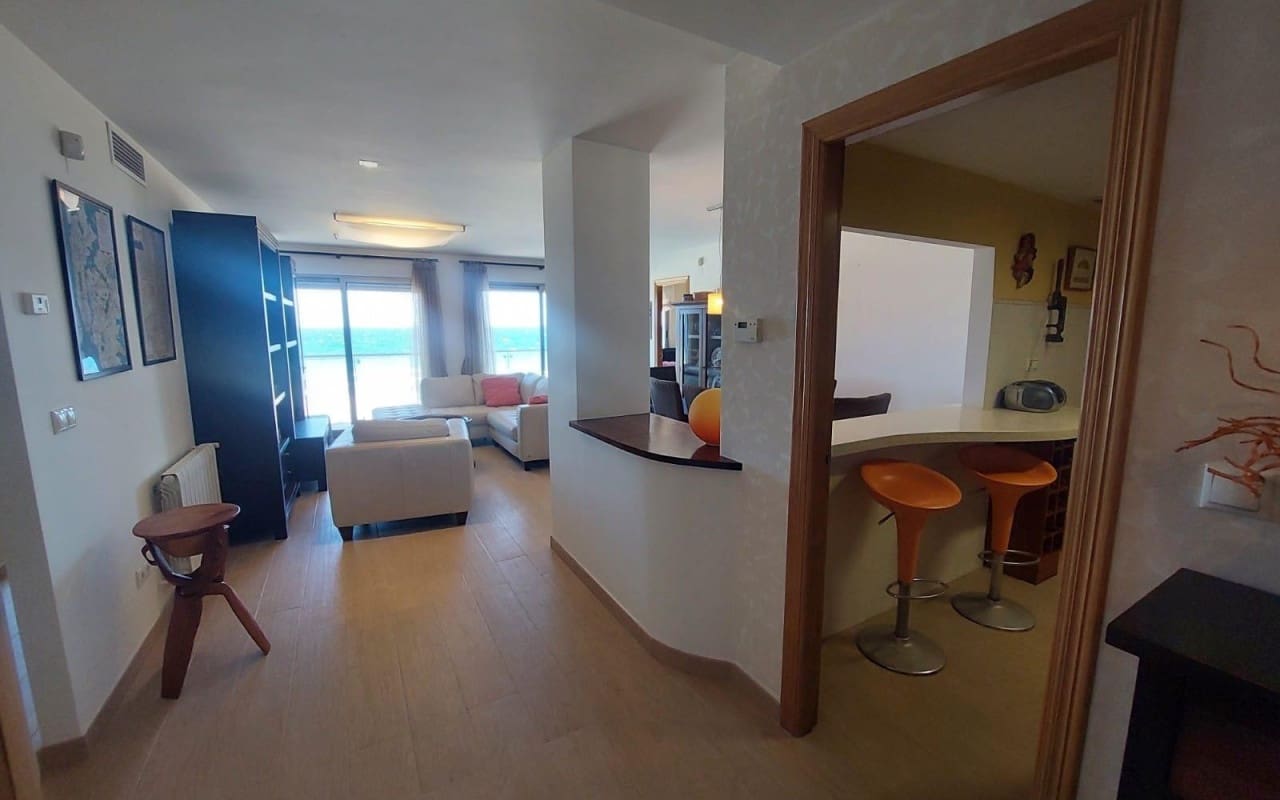 4 chambre Appartement de Plage à vendre à Torrevieja avec piscine - 650 000 € (Ref: 9913730)