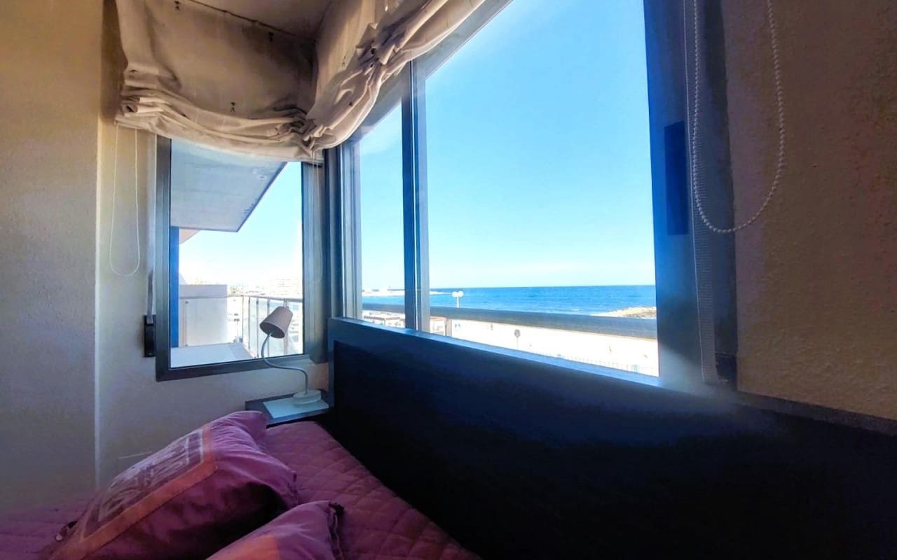 4 chambre Appartement de Plage à vendre à Torrevieja avec piscine - 650 000 € (Ref: 9913730)