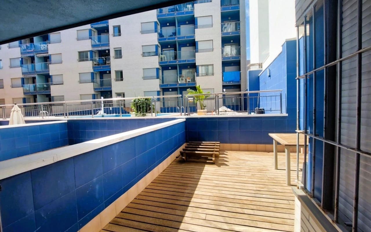 4 chambre Appartement de Plage à vendre à Torrevieja avec piscine - 650 000 € (Ref: 9913730)
