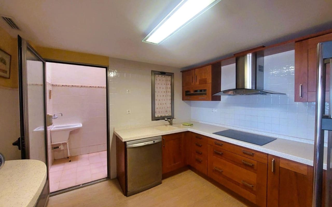 4 chambre Appartement de Plage à vendre à Torrevieja avec piscine - 650 000 € (Ref: 9913730)
