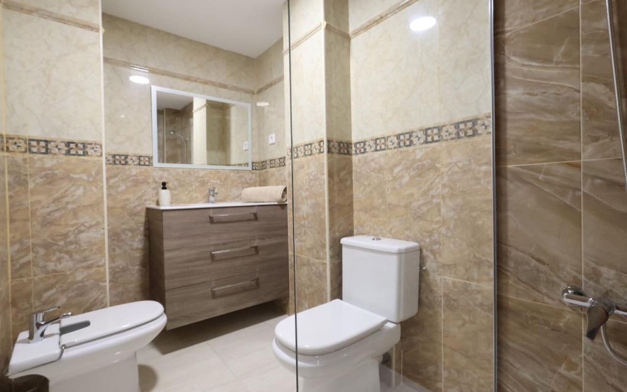 3 makuuhuone Huoneisto myytävänä paikassa Torrevieja - 299 000 € (Ref: 9913733)
