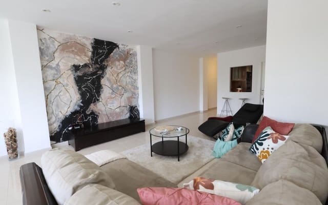3 makuuhuone Huoneisto myytävänä paikassa Centro - Muelle Pesquero, Torrevieja - 299 000 € (Ref: 9913733)