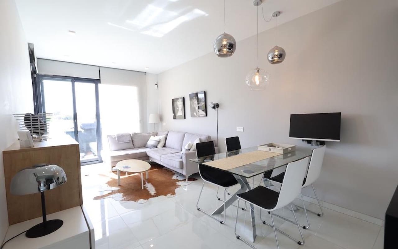 2 sovrum Lägenhet till salu i Las Mimosas med pool - 269 000 € (Ref: 9913734)