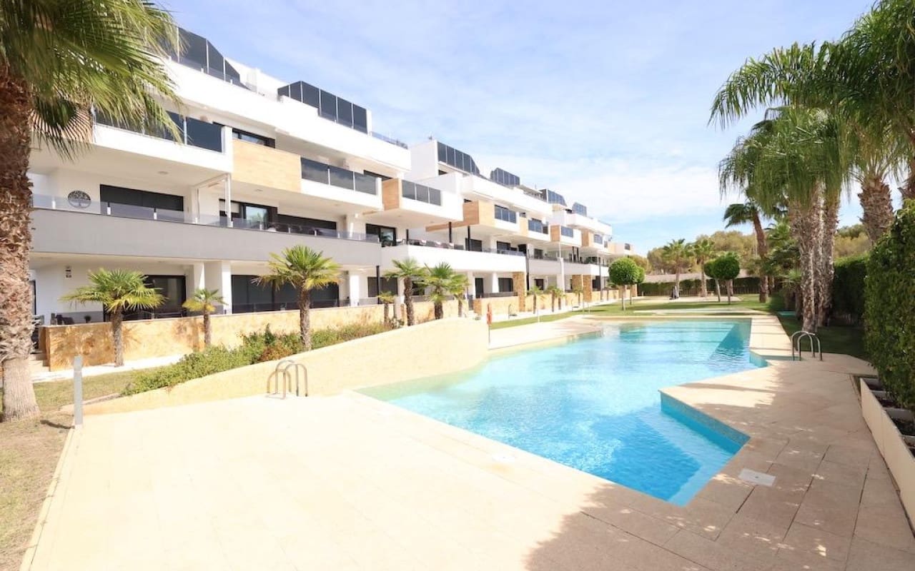 2 sovrum Lägenhet till salu i Las Mimosas med pool - 269 000 € (Ref: 9913734)
