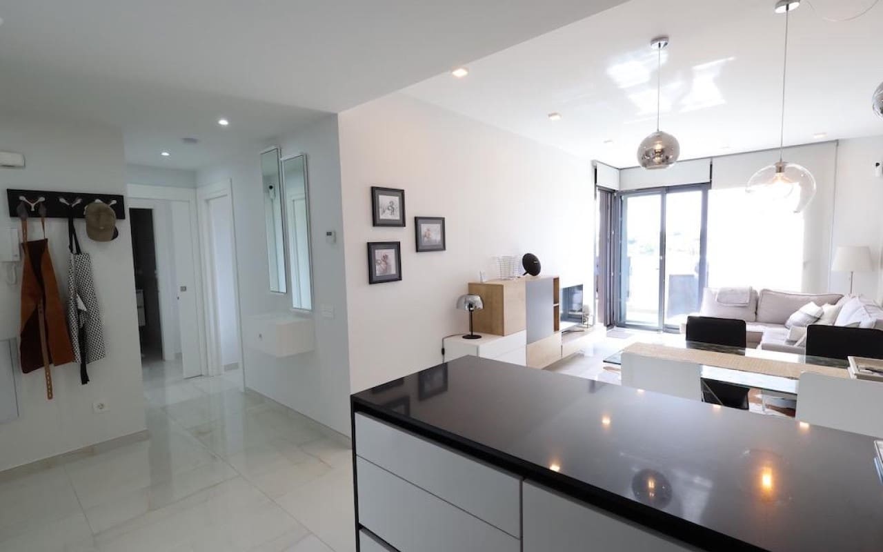 2 sovrum Lägenhet till salu i Las Mimosas med pool - 269 000 € (Ref: 9913734)