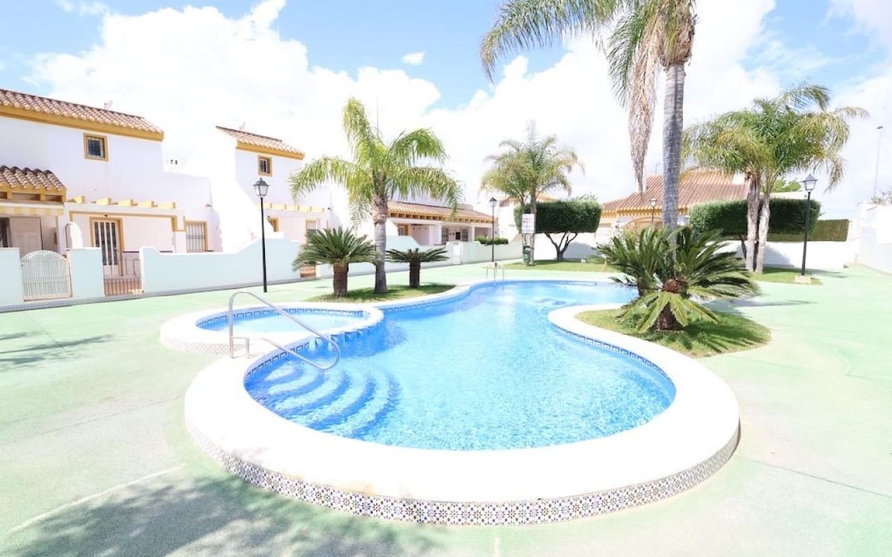 2 chambre Maison de Ville à vendre à Torre de la Horadada avec piscine - 229 900 € (Ref: 9913735)