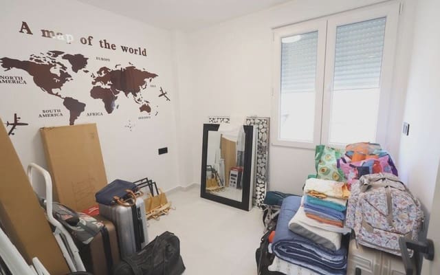 Apartamento de 3 habitaciones en Pilar de la Horadada ciudad, Pilar de la Horadada en venta - 234.000 € (Ref: 9913736)