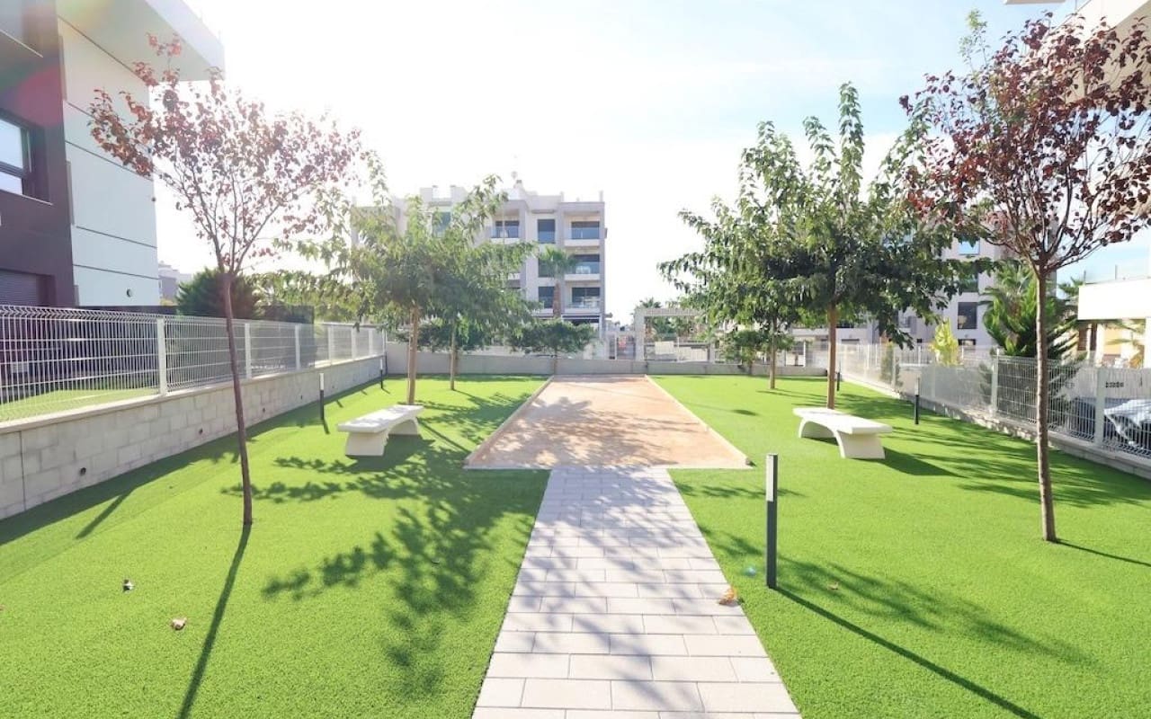 2 Zimmer Apartment zu verkaufen in Villamartin - 270.000 € (Ref: 9913737)