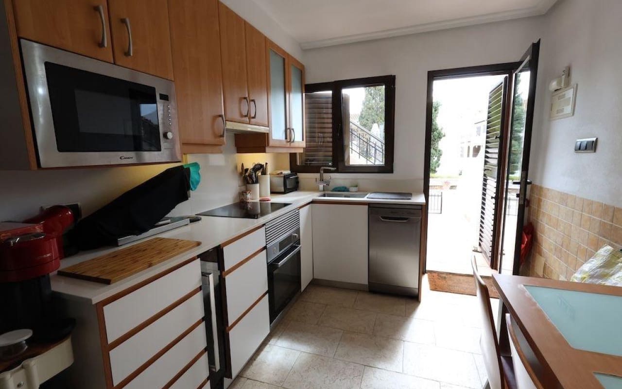 4 slaapkamer Halfvrijstaande villa te koop in Cabo Roig - € 330.000 (Ref: 9913741)